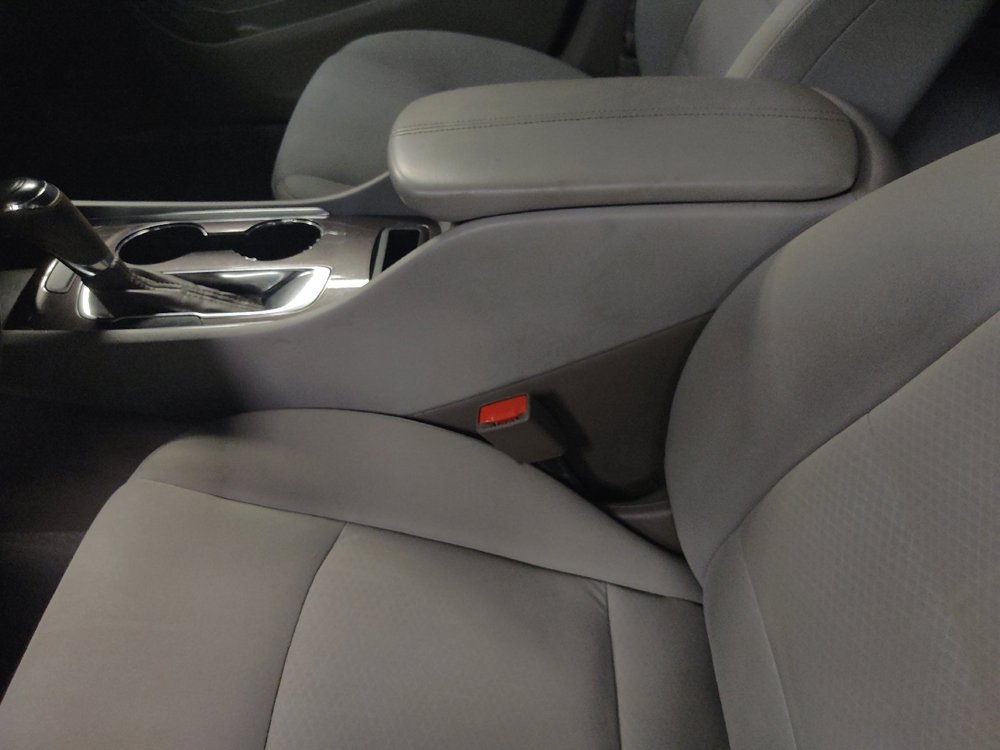 Used 2020 Chevrolet Malibu LT FWD image 26