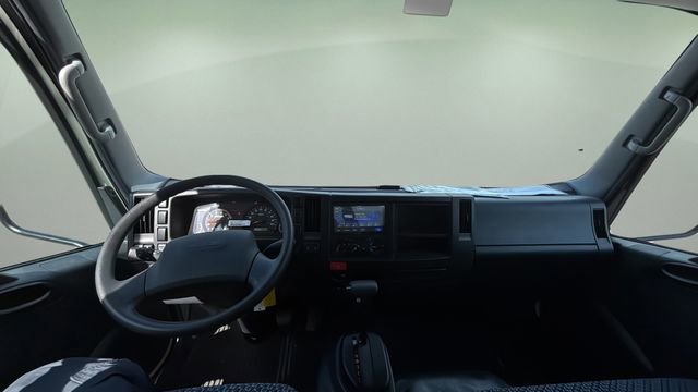 New 2025 Chevrolet Low Cab Forward 5500XG RWD image 17