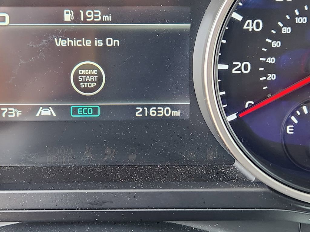 Certified 2024 Kia Carnival LX image 29