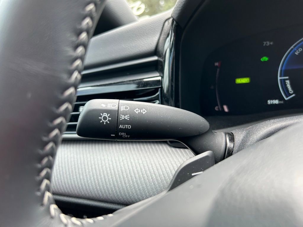 Certified 2025 Toyota Camry SE image 21