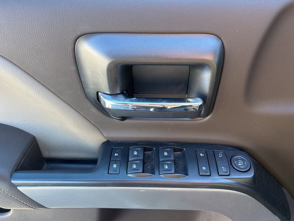 Used 2018 Chevrolet Silverado 1500 LT w/ All Star Edition image 12