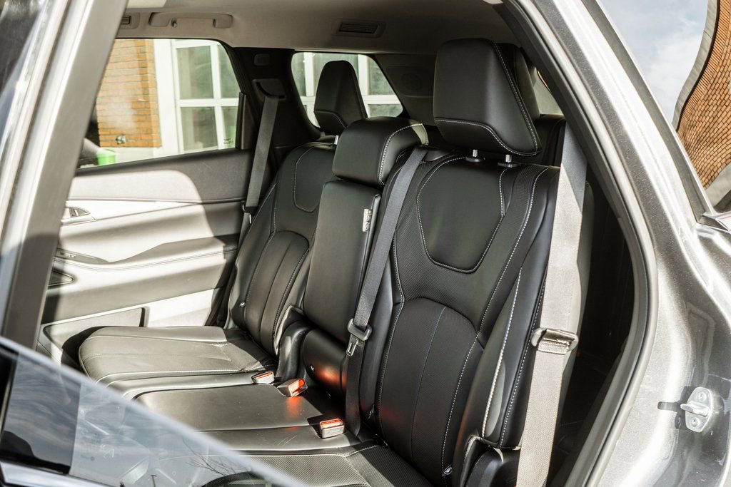 Used 2023 INFINITI QX60 Luxe image 35