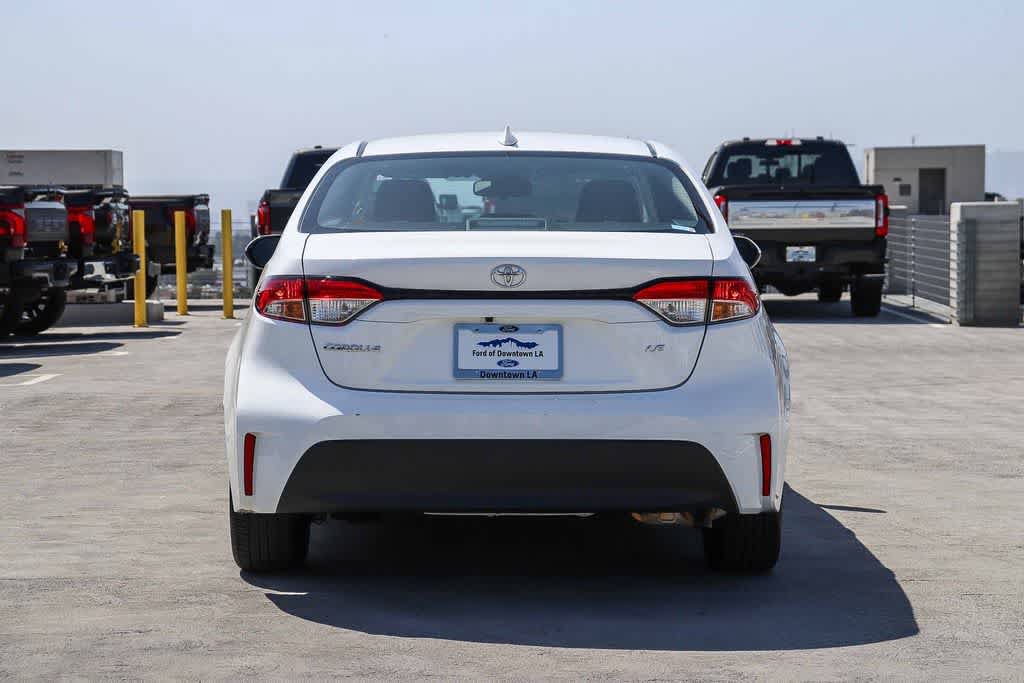 Used 2025 Toyota Corolla LE FWD image 5