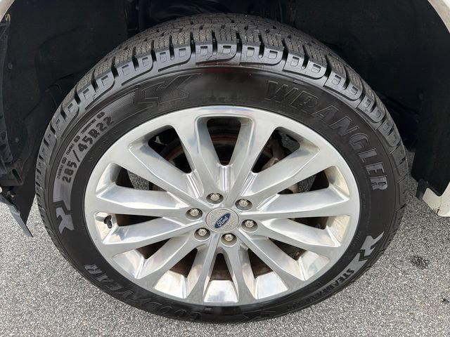 Used 2019 Ford F150 Limited w/ Trailer Tow Package AWD/4WD image 11