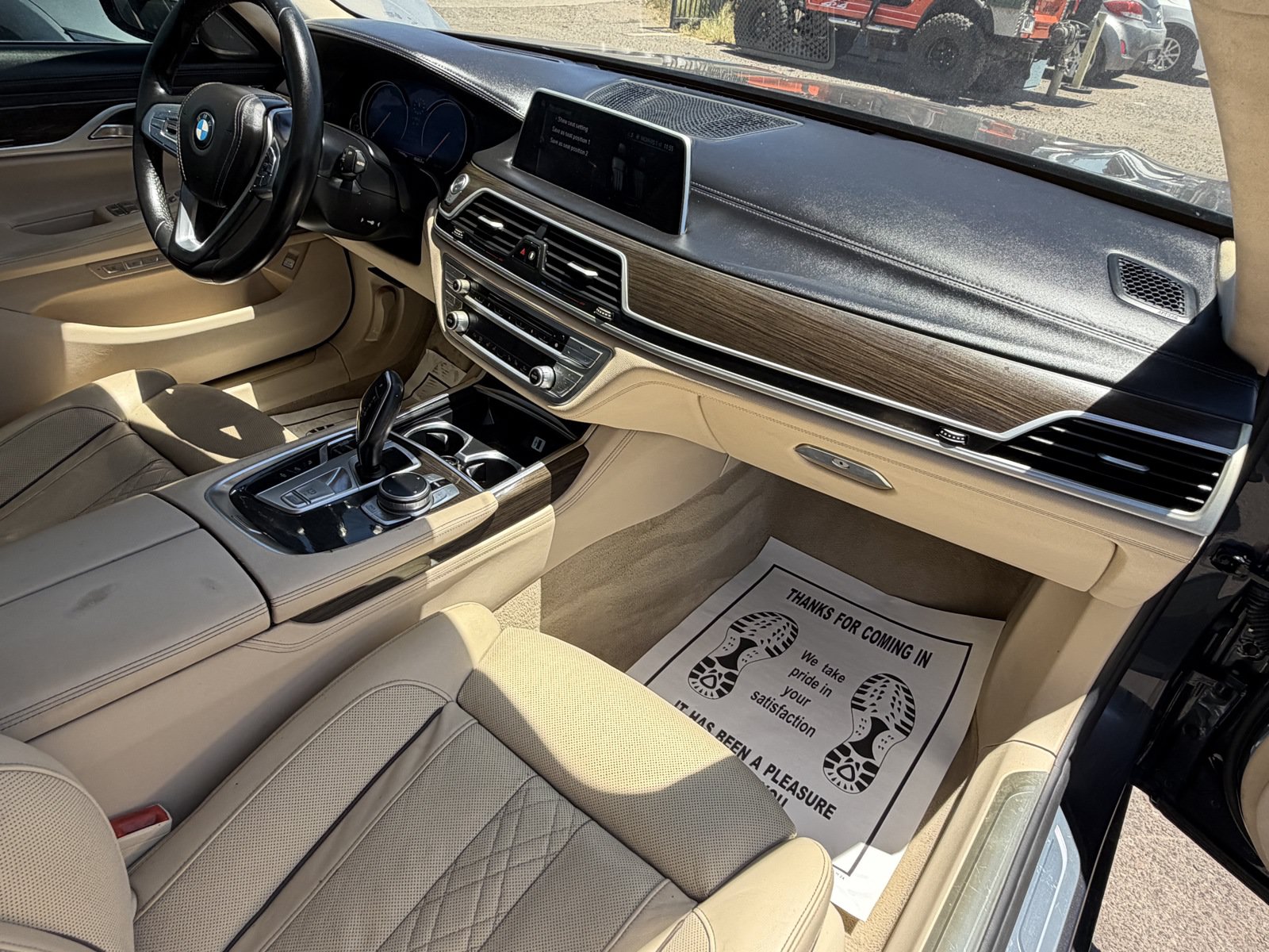 Used 2016 BMW 750i xDrive AWD/4WD image 10