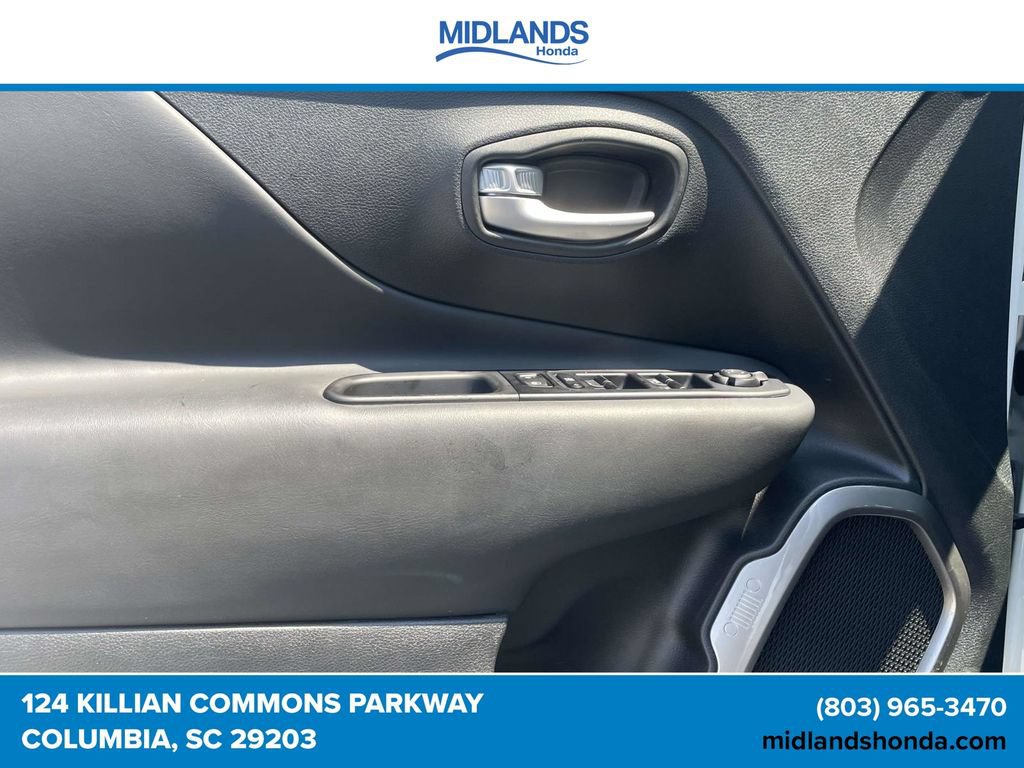 Used 2023 Jeep Renegade Limited AWD/4WD image 15
