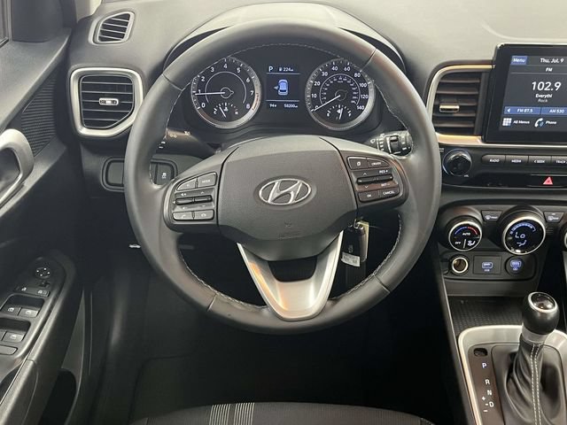 Used 2021 Hyundai Venue SEL FWD image 19