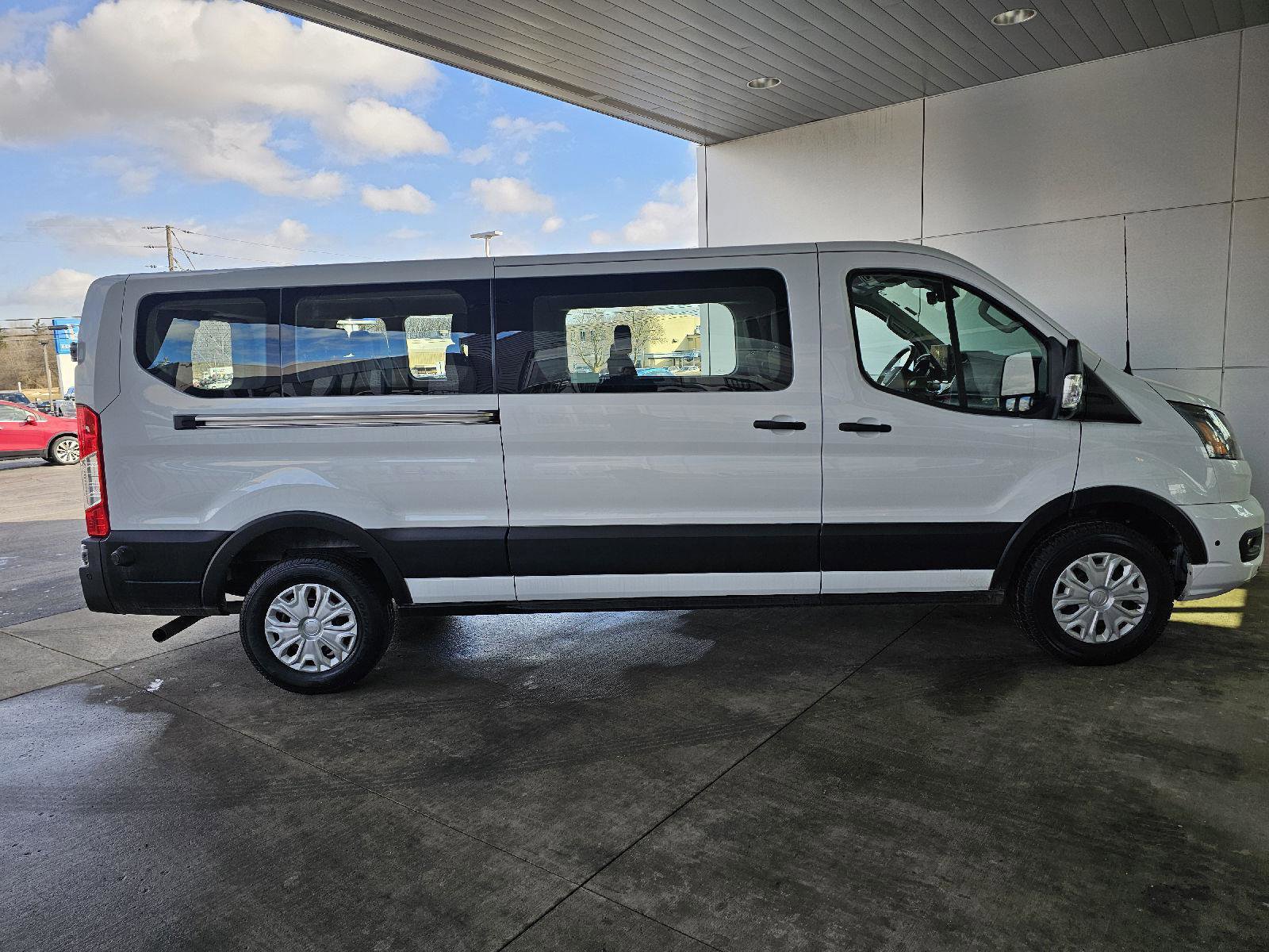 Used 2024 Ford Transit 350 XLT image 6