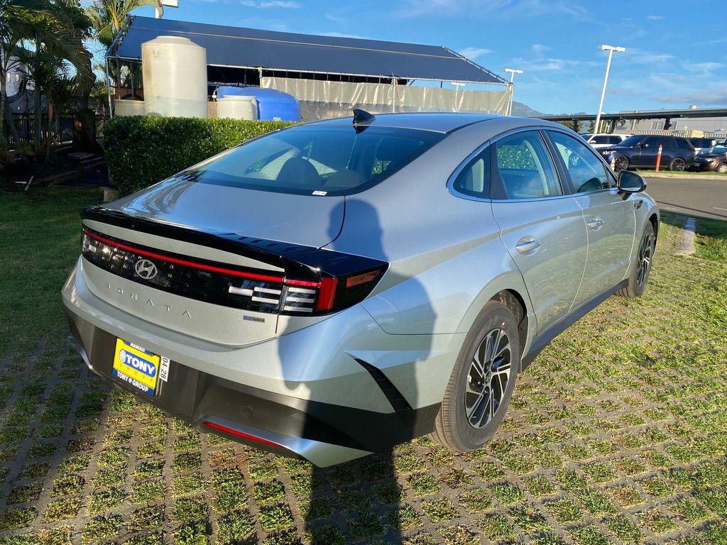 New 2026 Hyundai Sonata Blue FWD image 25