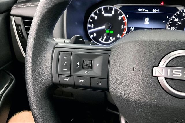 New 2025 Nissan Rogue S image 21