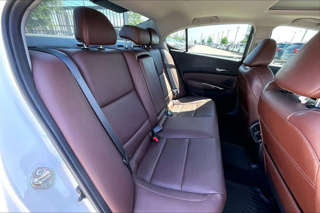 Used 2017 Acura TLX w/ Technology Package FWD image 33