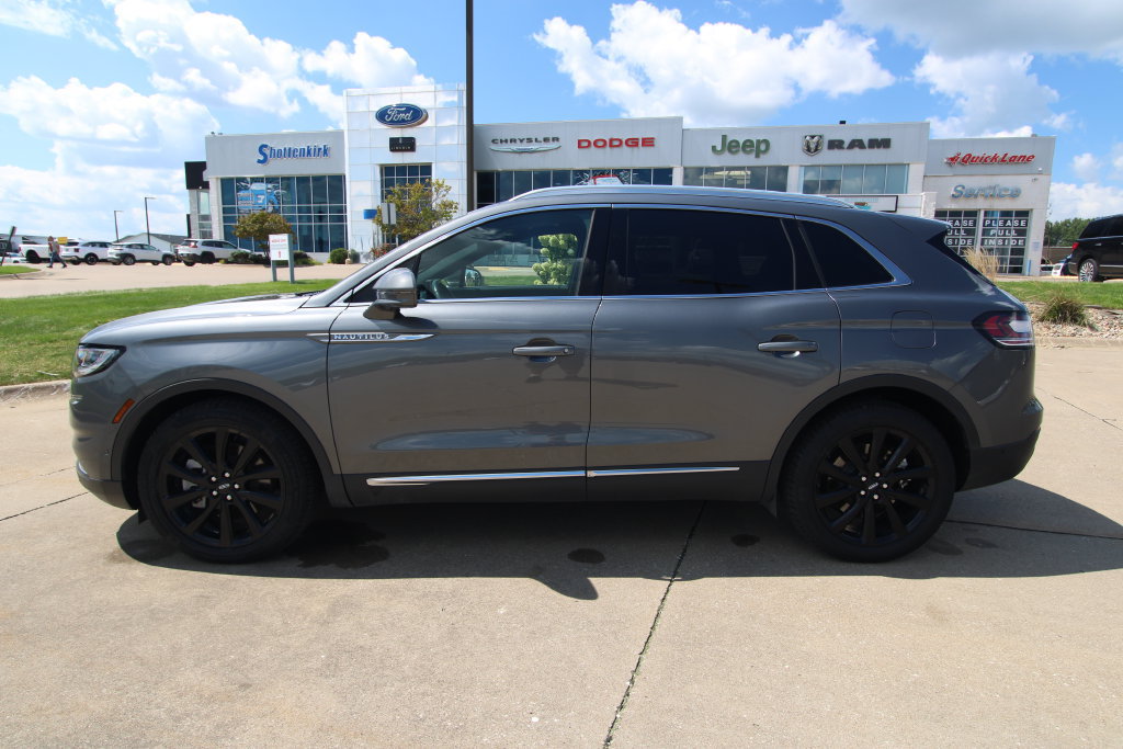 Used 2023 Lincoln Nautilus Reserve w/ Equipment Group 201A AWD/4WD image 18