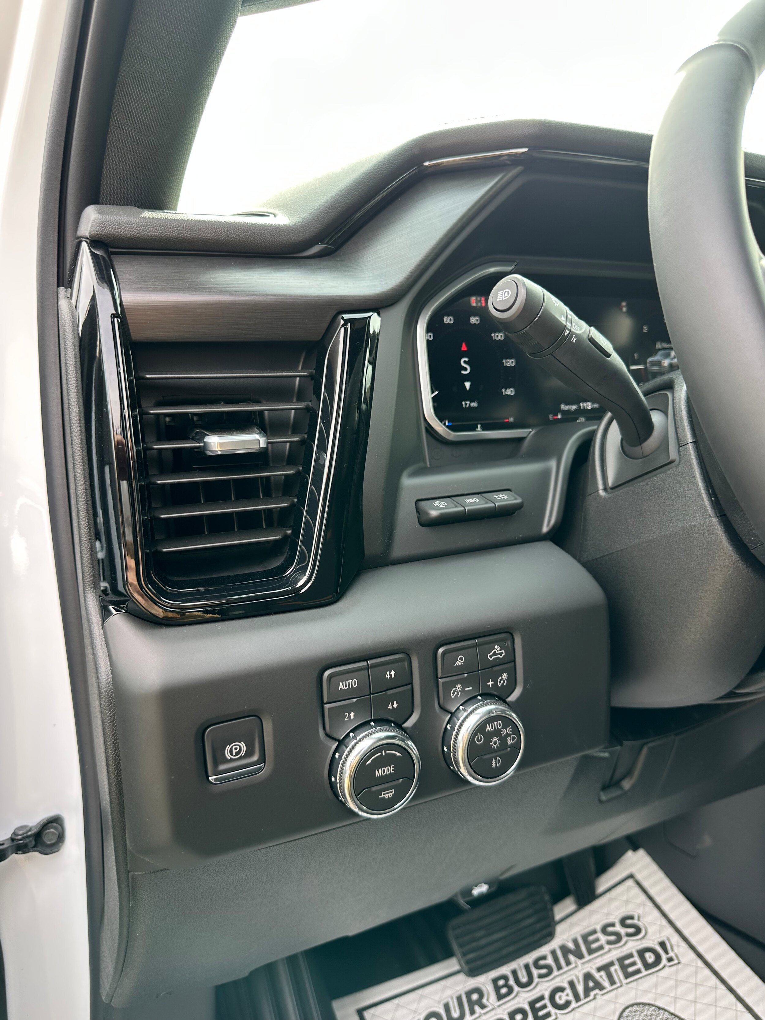 New 2026 GMC Sierra 2500 AT4 w/ Technology Package AWD/4WD image 11