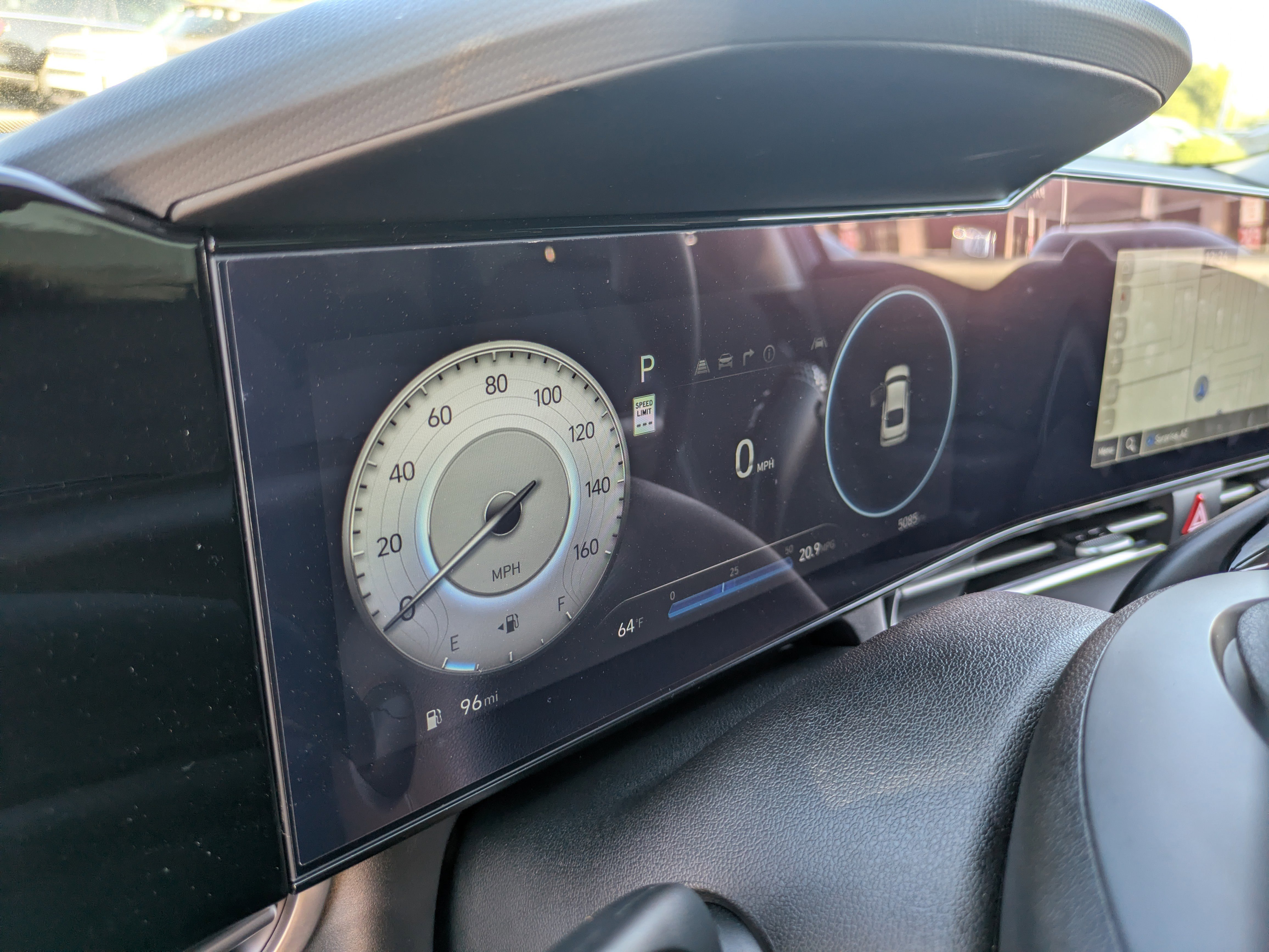 Certified 2024 Hyundai Elantra SEL image 28