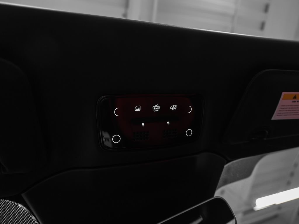Certified 2025 Ferrari Roma Spider RWD image 60