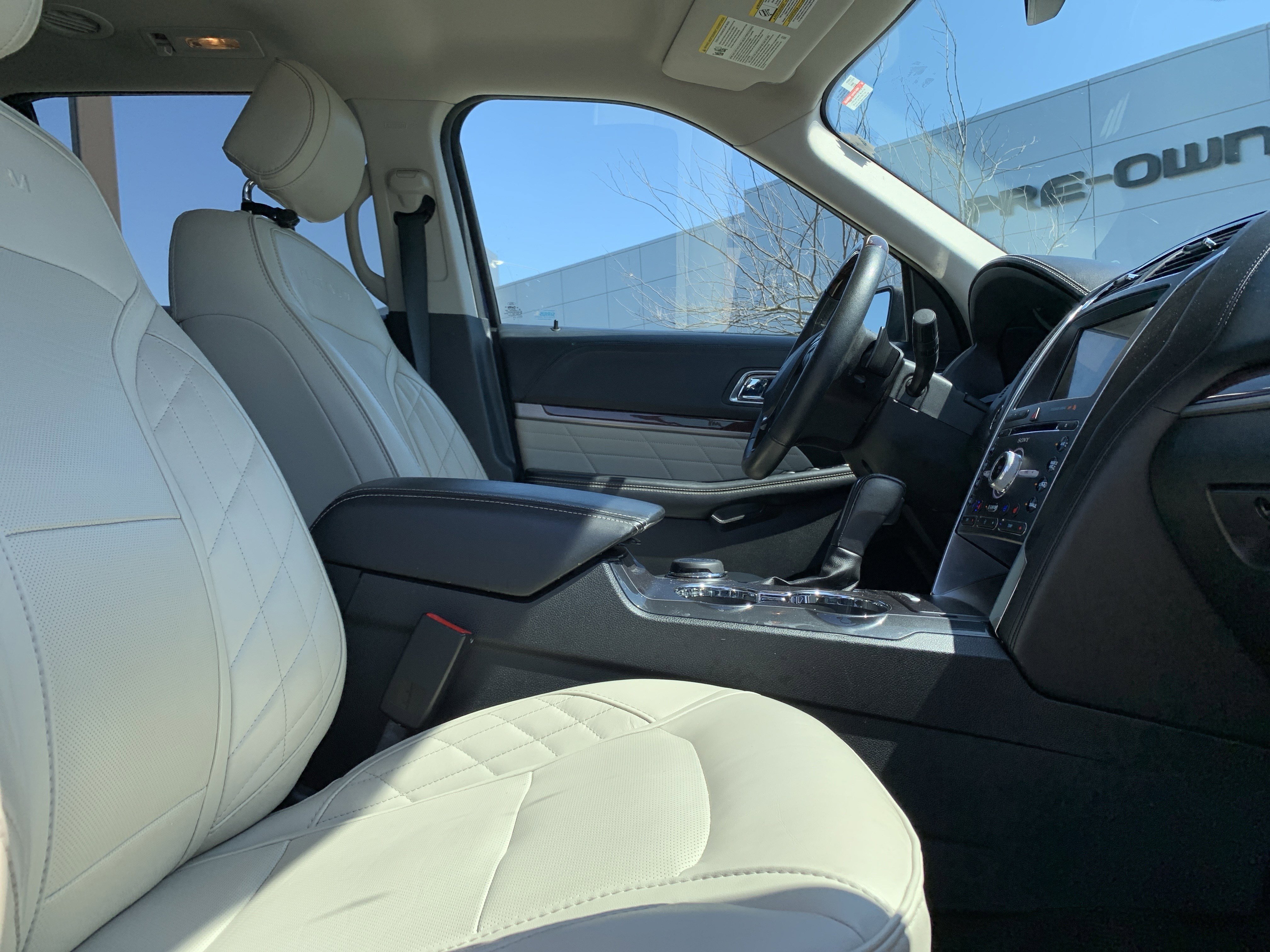 Used 2017 Ford Explorer Platinum AWD/4WD image 35