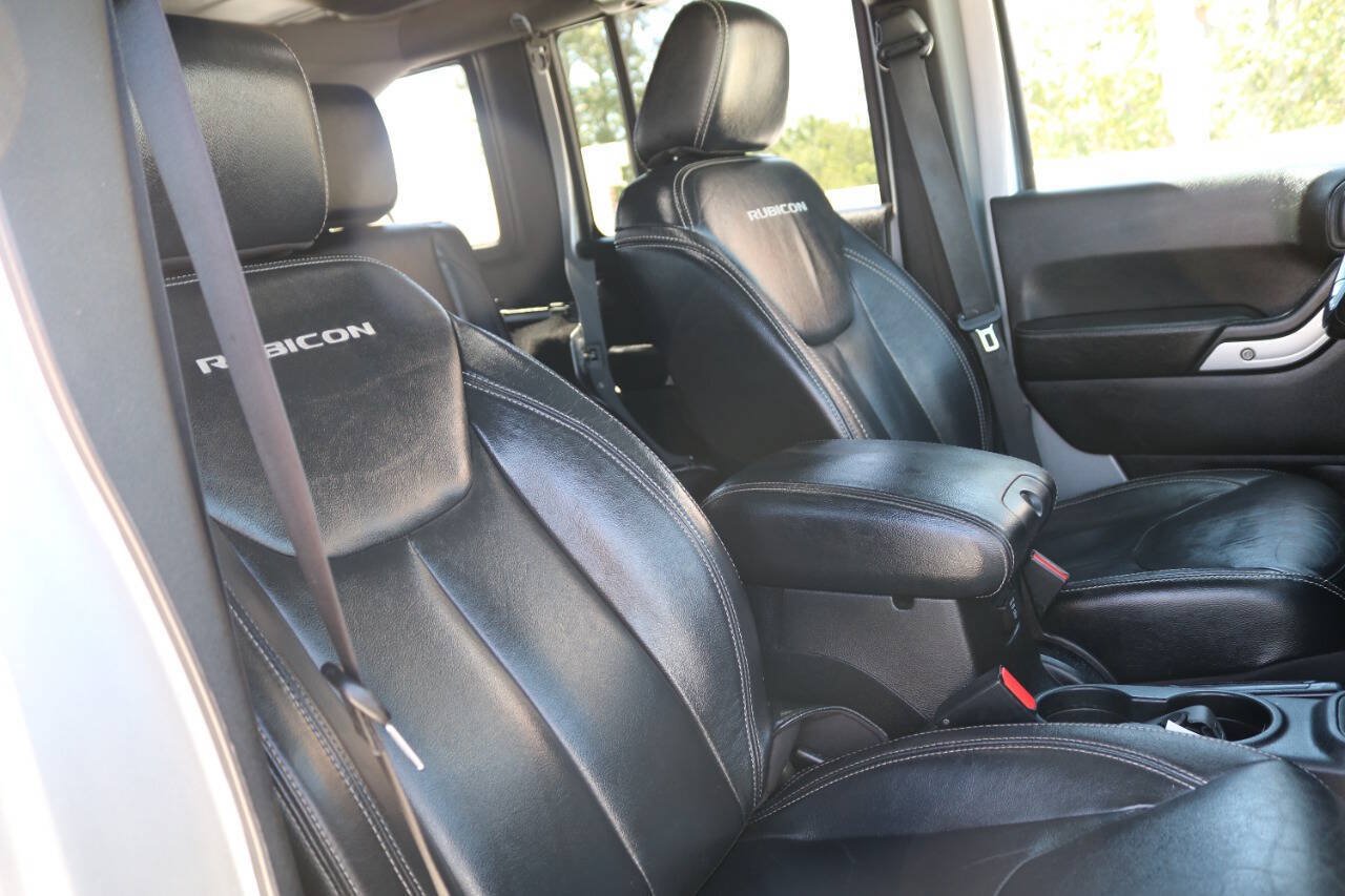 Used 2014 Jeep Wrangler Unlimited Rubicon AWD/4WD image 5