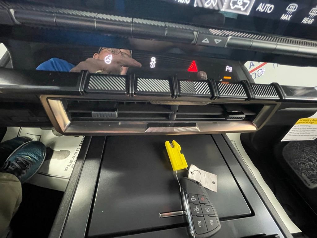 New 2025 GMC Hummer EV 3X AWD/4WD image 25