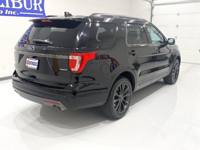 Used 2017 Ford Explorer XLT w/ Equipment Group 202A image 11