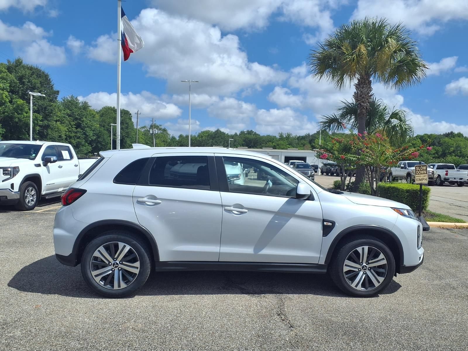 Used 2024 Mitsubishi Outlander Sport SE AWD/4WD image 21