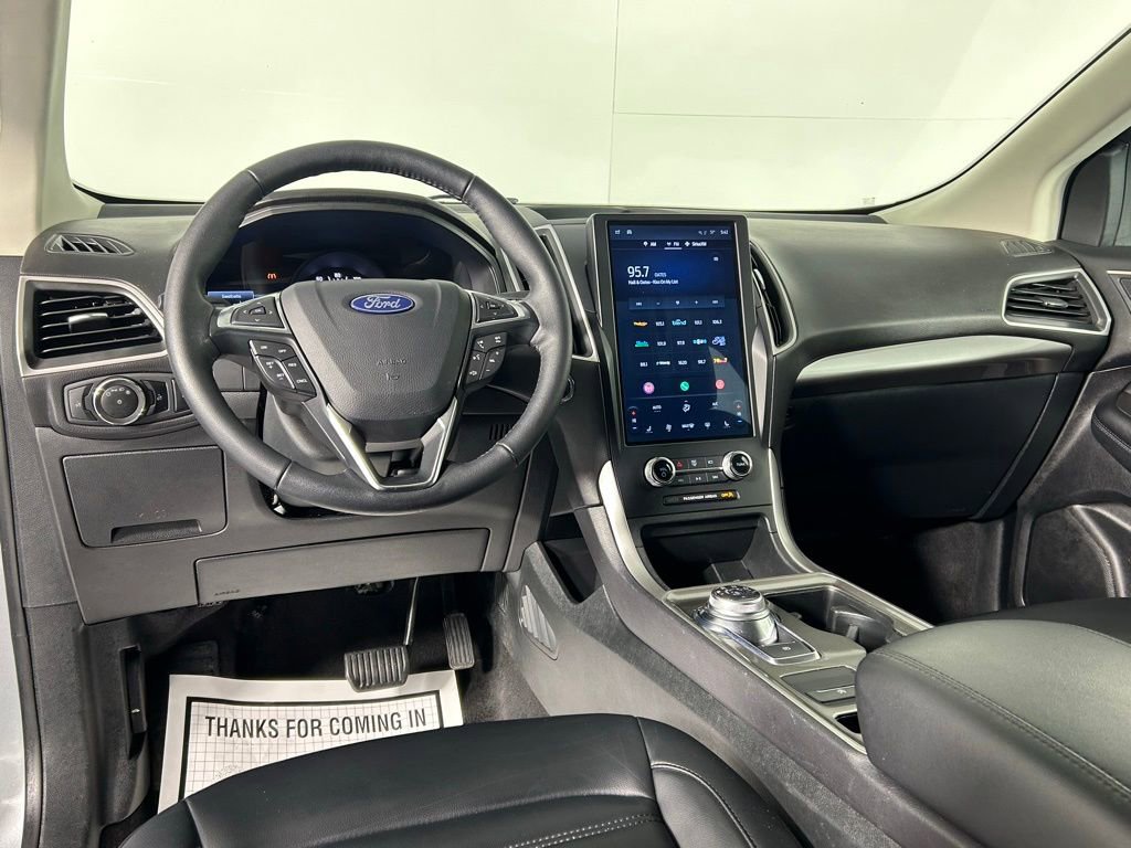 Used 2024 Ford Edge SEL image 16
