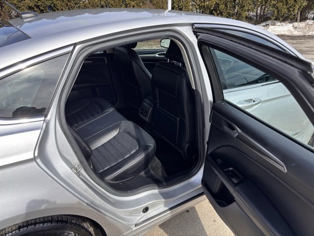 Used 2017 Ford Fusion Energi SE image 12