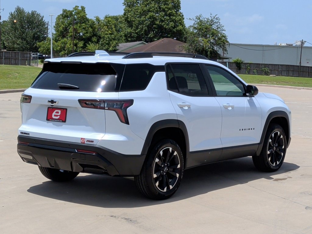 New 2026 Chevrolet Equinox RS FWD image 8