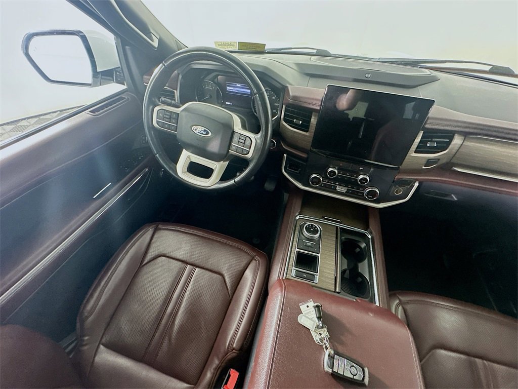 Used 2022 Ford Expedition Max Limited image 9
