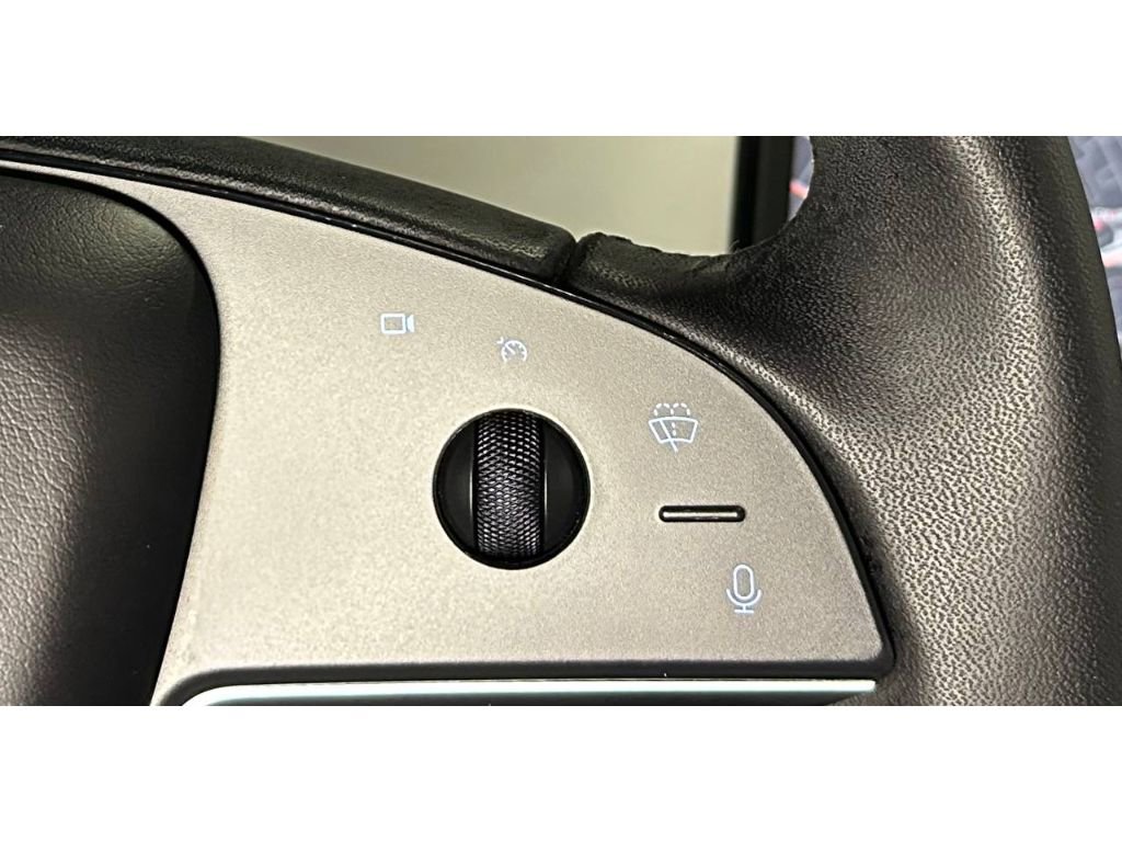 Used 2023 Tesla Model S image 27