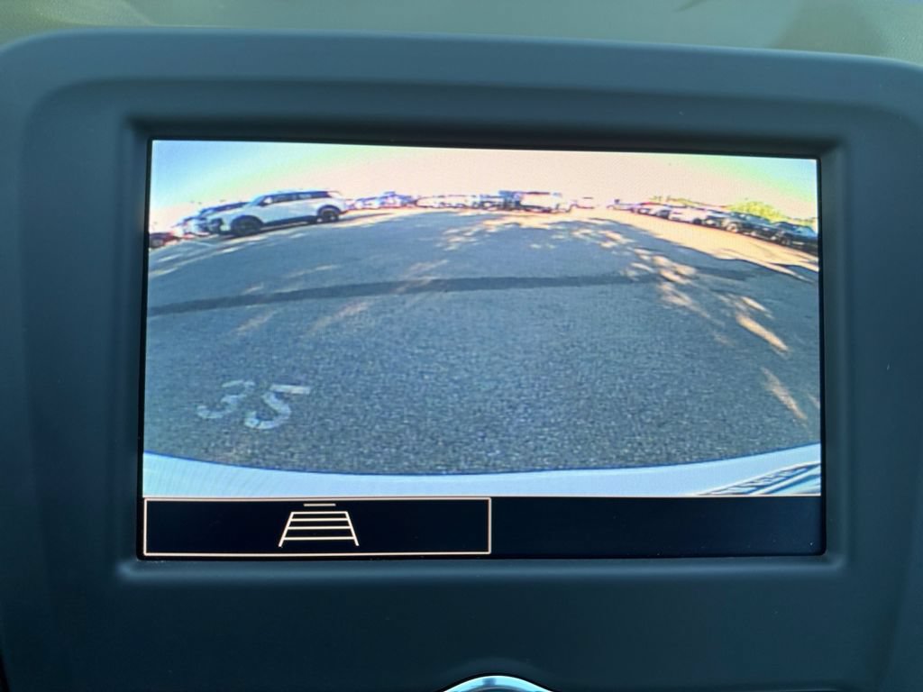 Used 2022 Chevrolet Equinox LS w/ Driver Confidence II Package FWD image 18