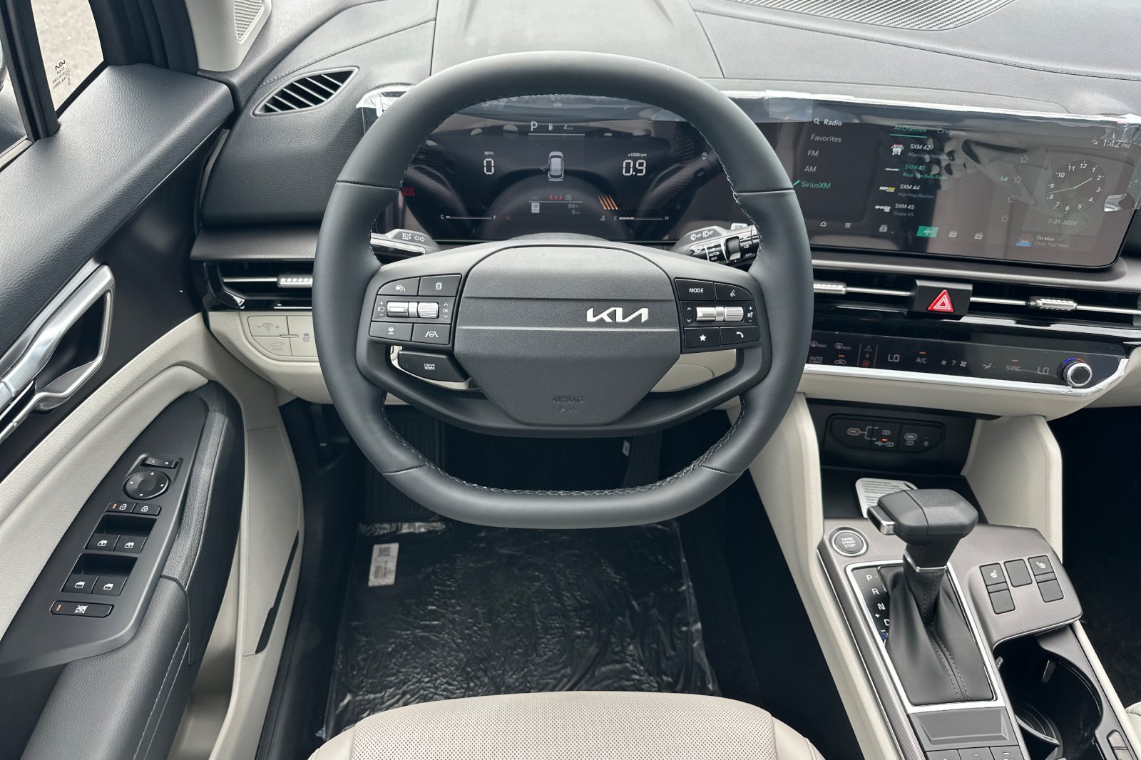 New 2026 Kia Sportage EX FWD image 14