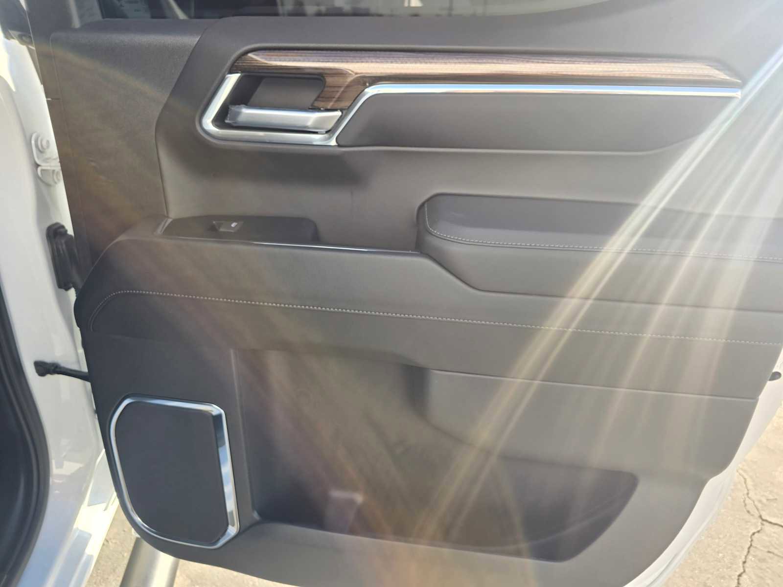 Used 2024 Chevrolet Silverado 1500 LT Trail Boss w/ Convenience Package II image 13