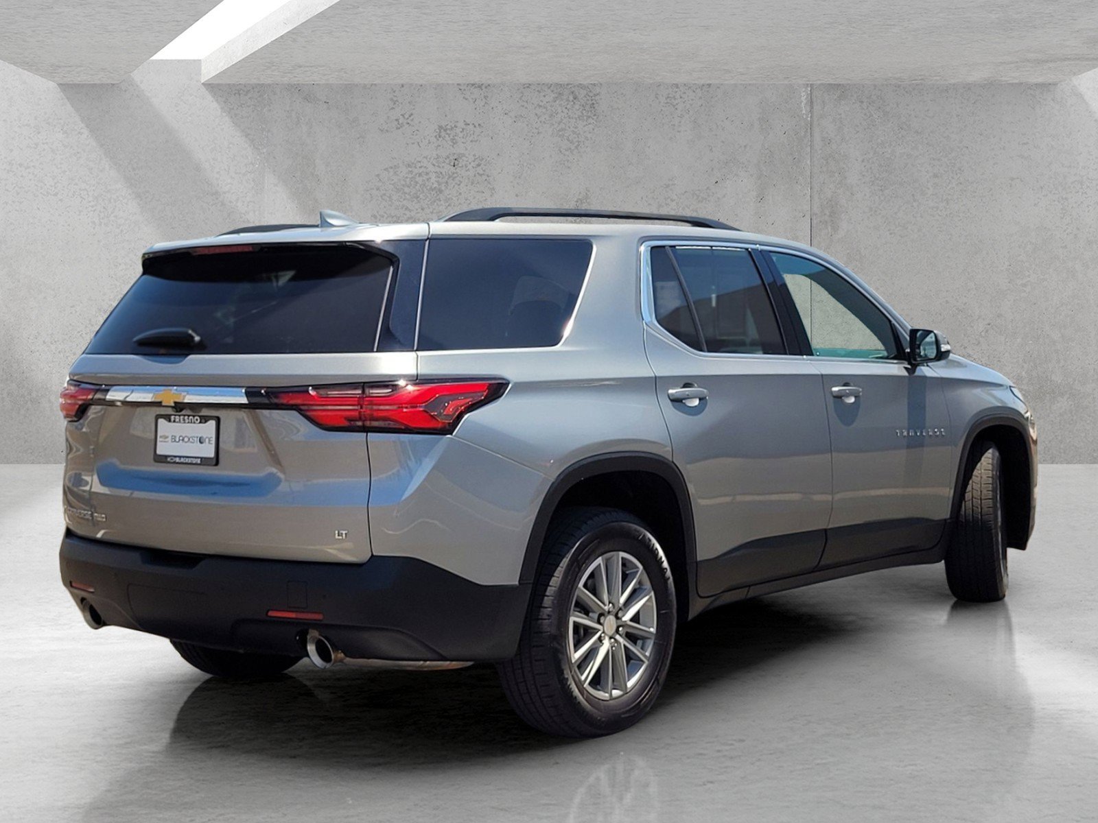 Used 2023 Chevrolet Traverse LT AWD/4WD image 5