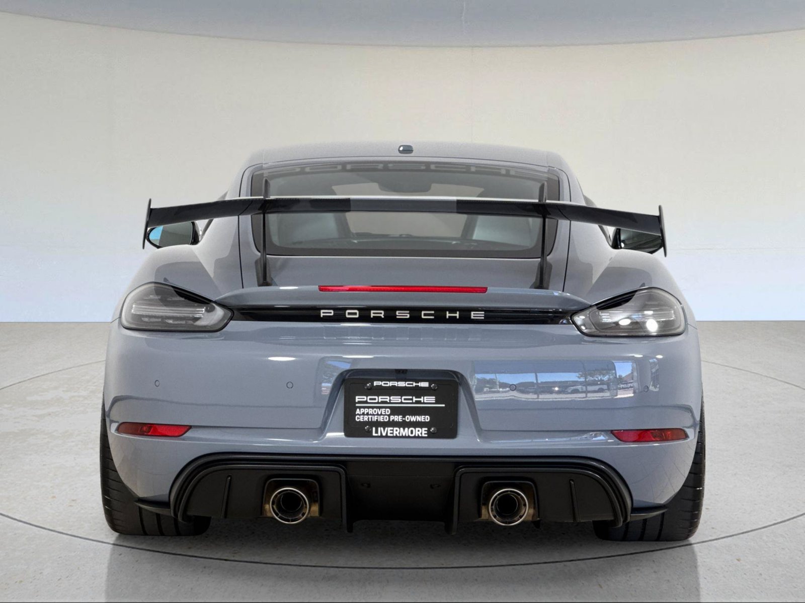 Certified 2025 Porsche 718 Cayman GT4 RS w/ Weissach Package RWD image 6