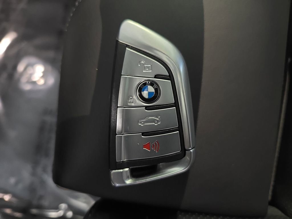 Used 2021 BMW M5 w/ Executive Package image 40