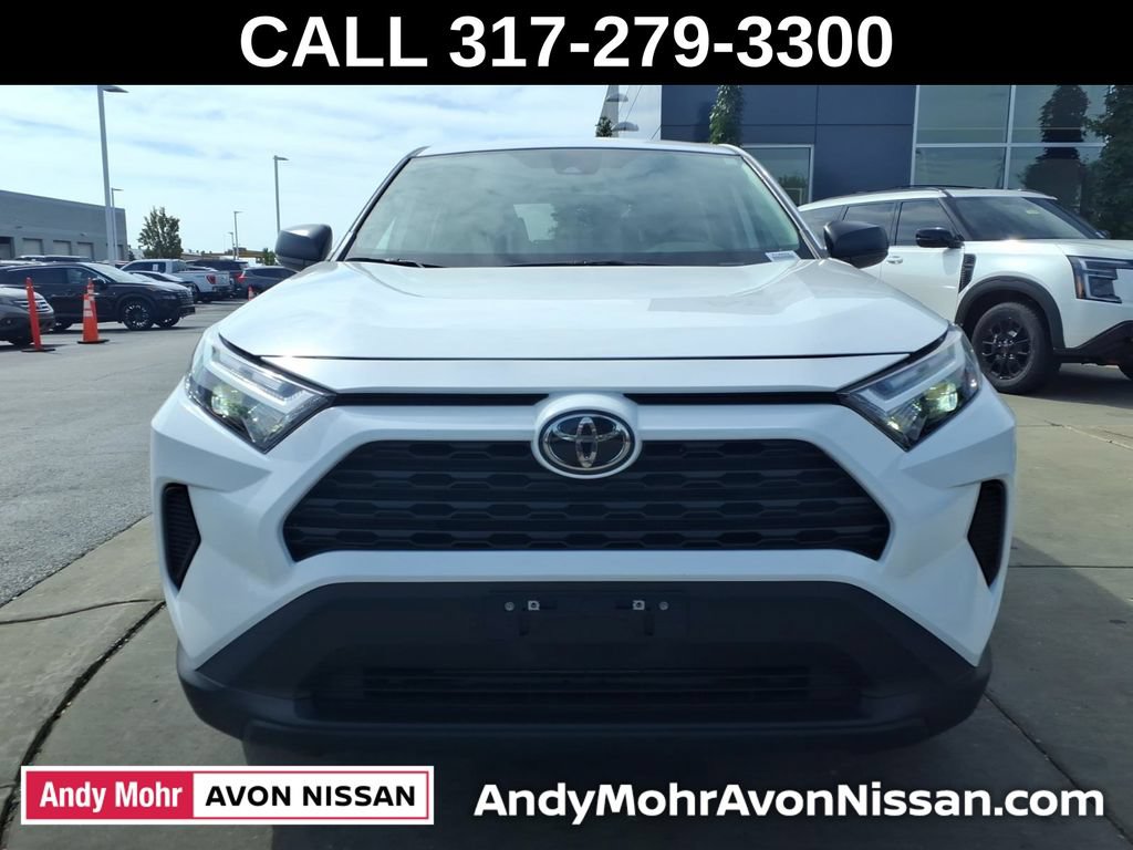 Used 2025 Toyota RAV4 LE AWD/4WD image 3