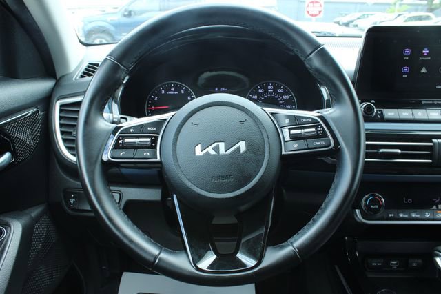 Used 2022 Kia Seltos S FWD image 24