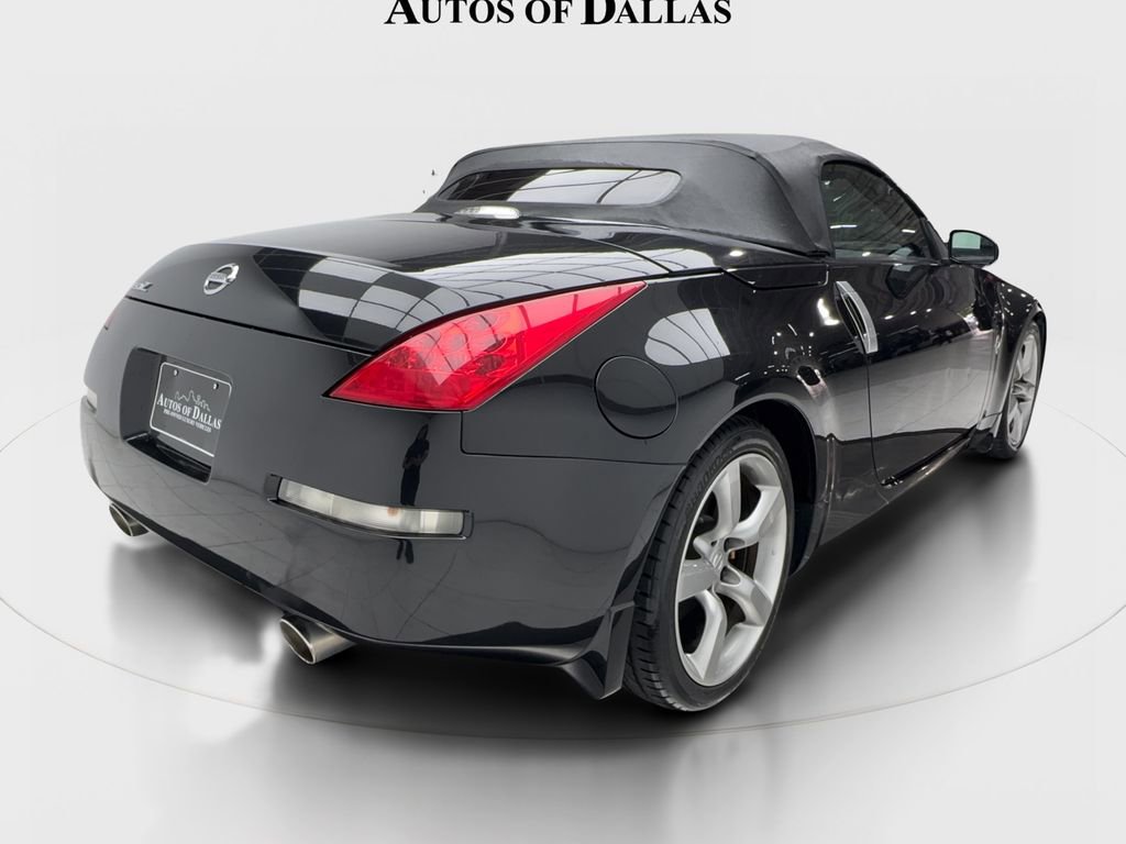 Used 2007 Nissan 350Z Grand Touring RWD image 9