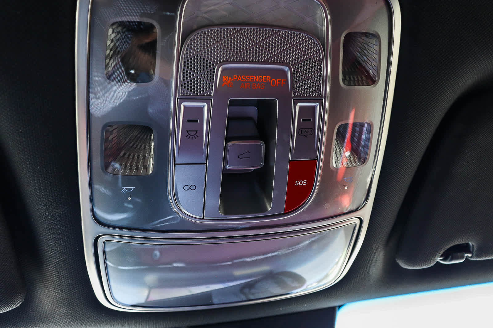 Used 2023 Genesis GV70 2.5T w/ Sport Prestige Package image 32