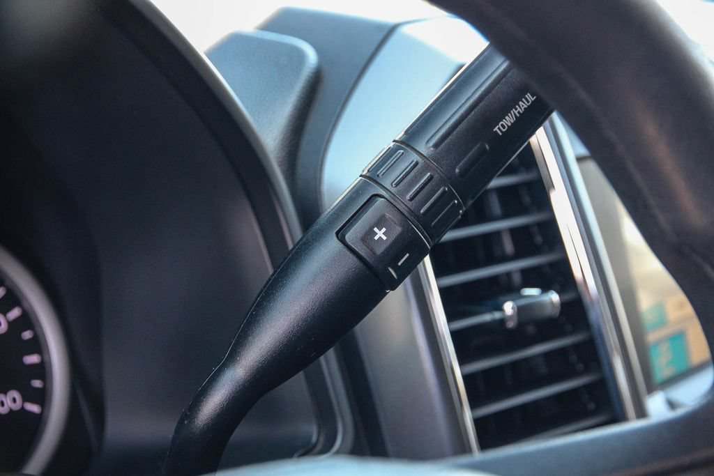 Used 2017 Ford F550 2WD Crew Cab Super Duty image 21