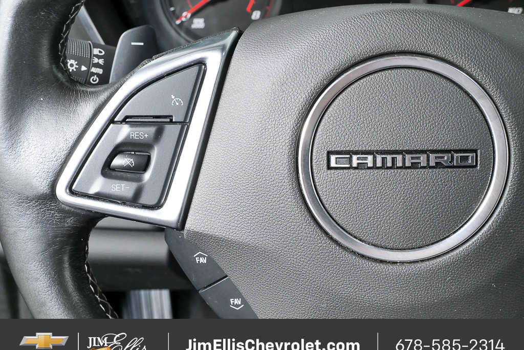 Used 2019 Chevrolet Camaro LT w/ Technology Package image 9