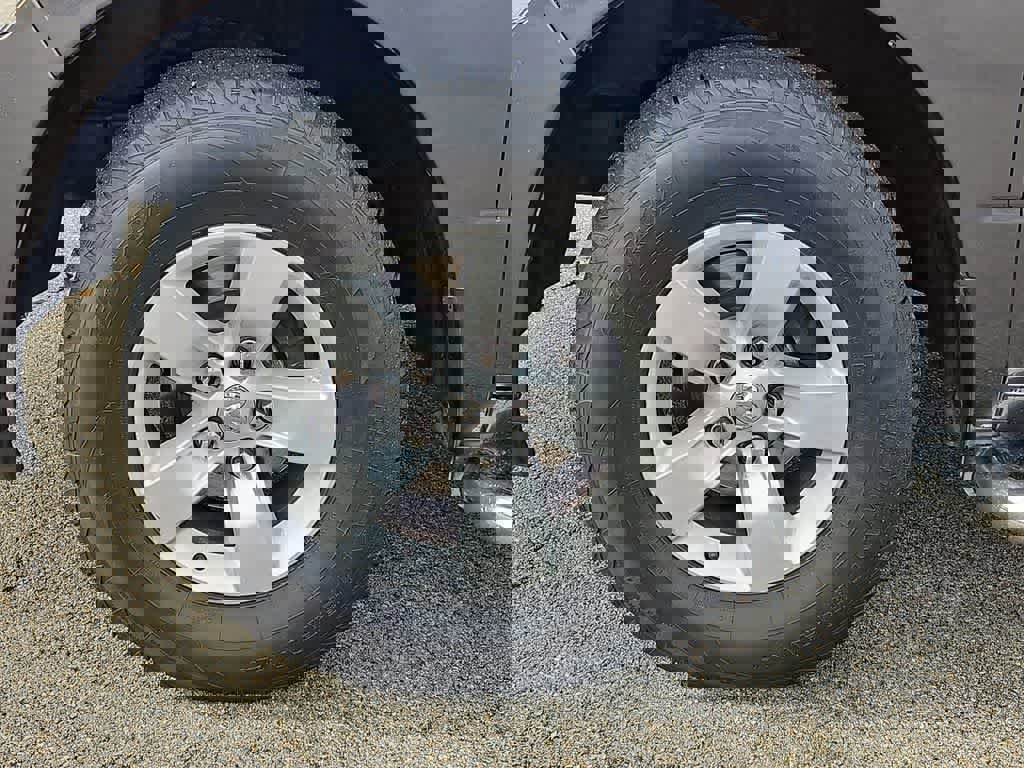 Used 2018 RAM 1500 Express image 14