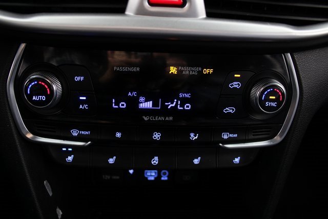 Used 2019 Hyundai Santa Fe AWD image 17