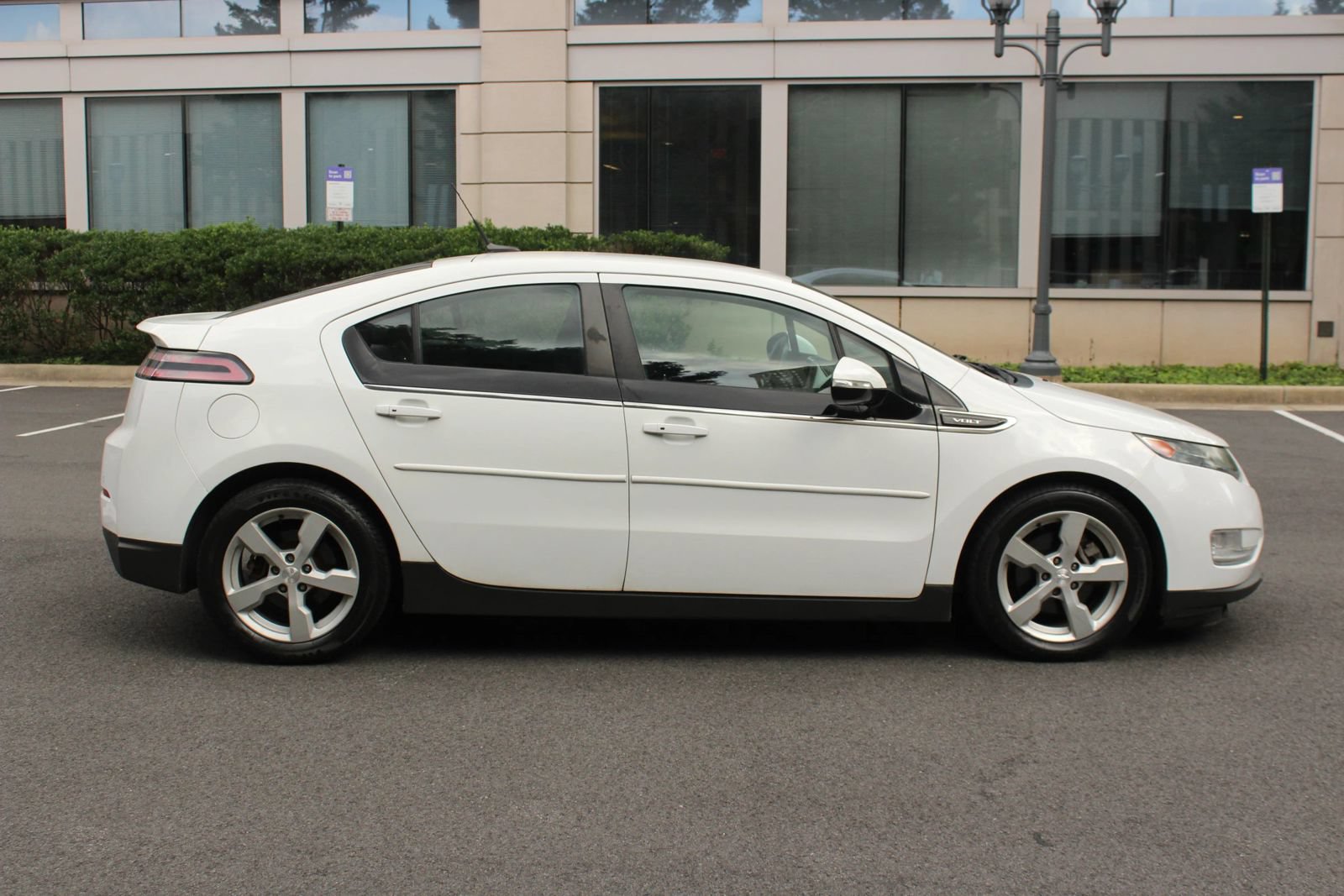 Used 2013 Chevrolet Volt w/ Enhanced Safety Package 1 FWD image 6