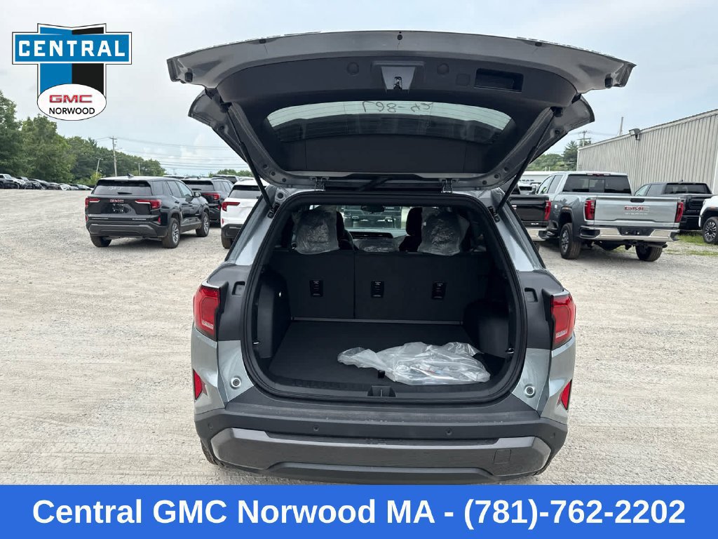 New 2027 GMC Terrain Elevation w/ LPO, Floor Liner Package AWD/4WD image 11