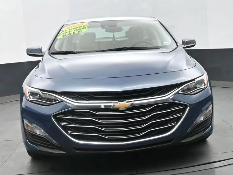 Used 2024 Chevrolet Malibu LT FWD image 3