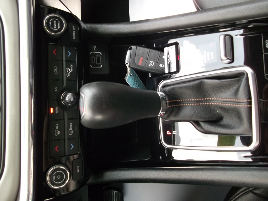 Used 2022 Jeep Compass Limited image 19