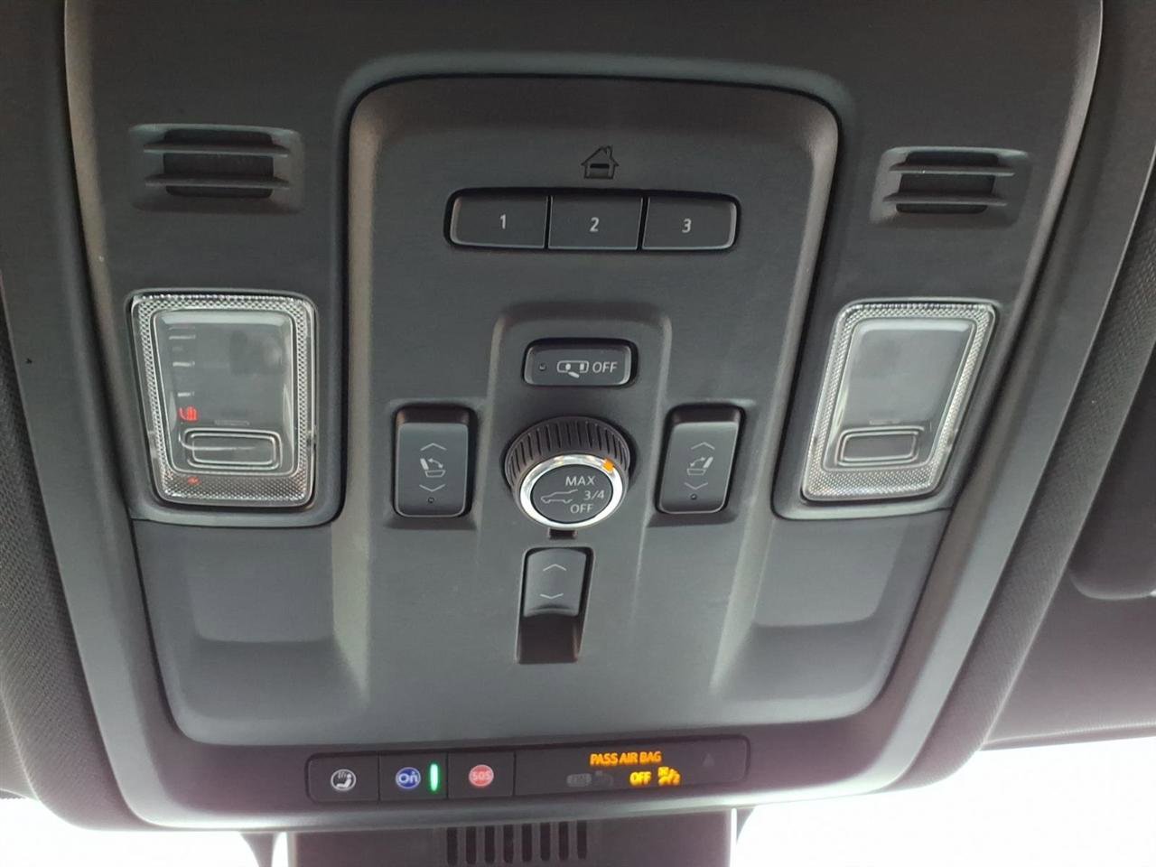 Used 2023 Chevrolet Suburban Premier RWD image 13