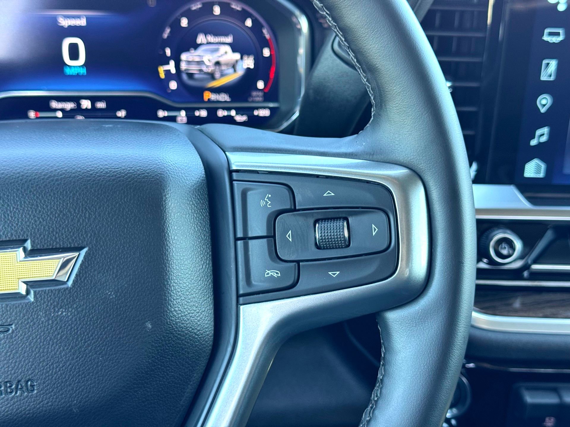 Used 2025 Chevrolet Silverado 2500 LT w/ Convenience Package AWD/4WD image 24