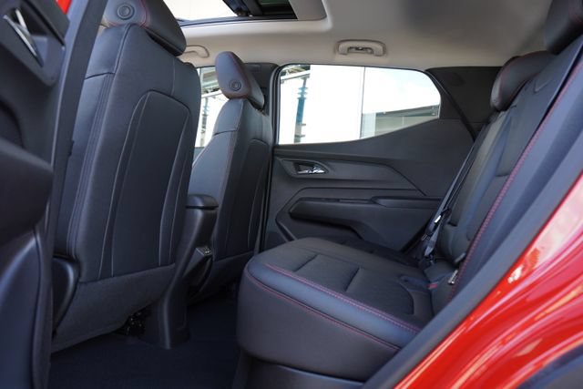 New 2027 Chevrolet Bolt RS w/ Technology Package FWD image 27
